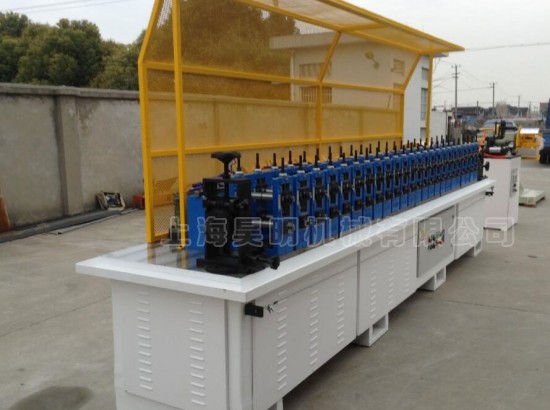 汽车装饰条辊压、金属塑胶复合生产线